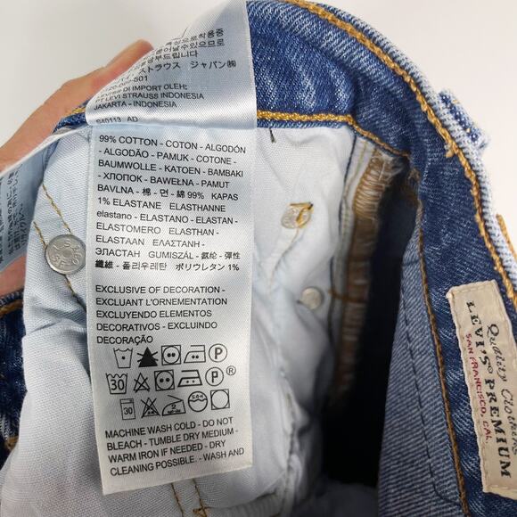 Levis Womens 26 x 30 501 Straight Leg Jeans Button Front Medium Wash Cotton - Picture 9 of 13